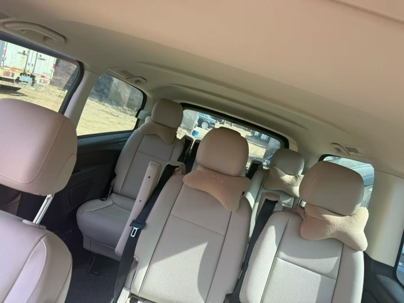 临沂23年奔驰威霆6