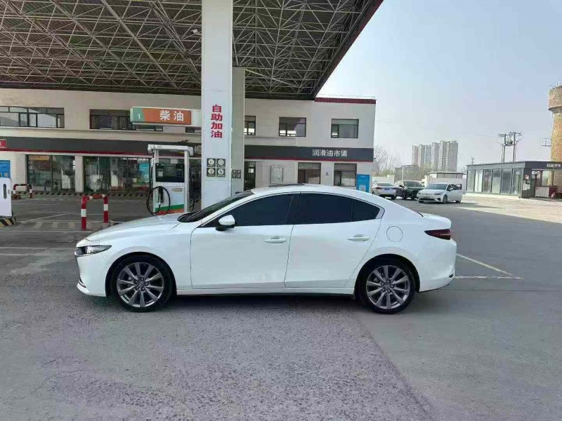 保定22年马自达昂克赛拉3