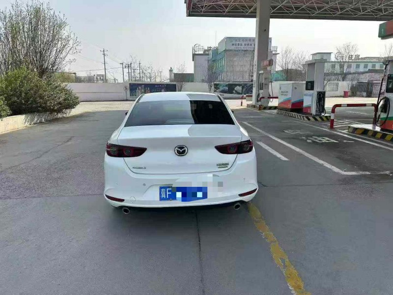 保定22年马自达昂克赛拉8