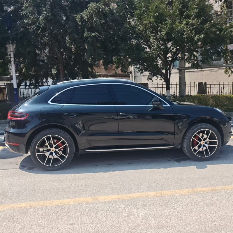 黔东南15年保时捷Macan4