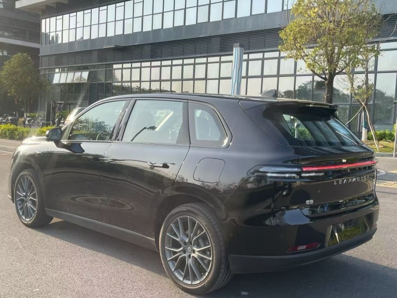 湛江26年零跑汽车C102