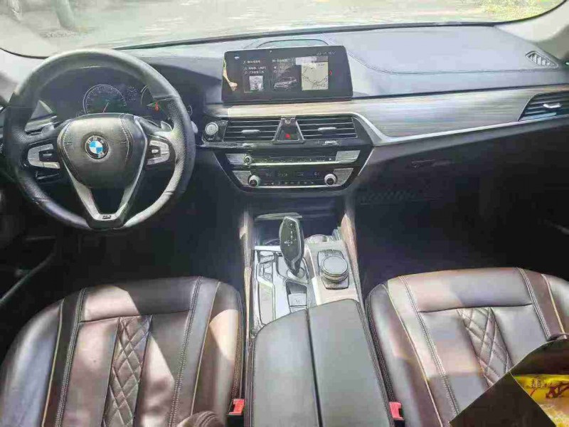 保定18年宝马5系4