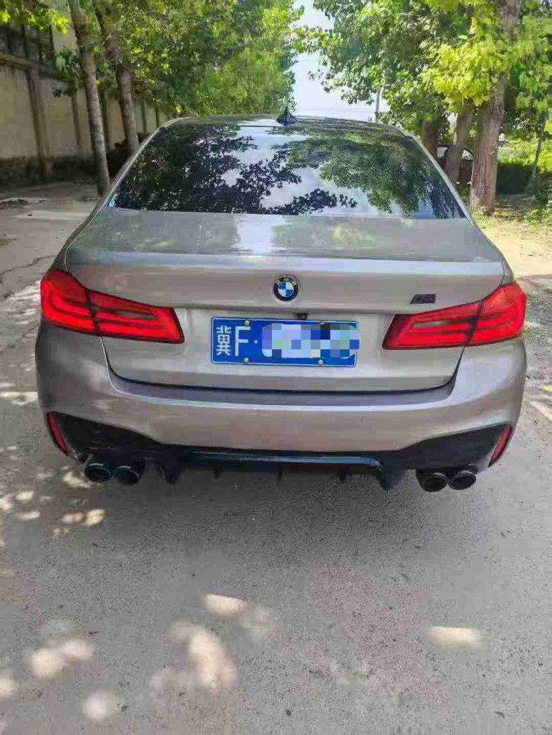 保定18年宝马5系9