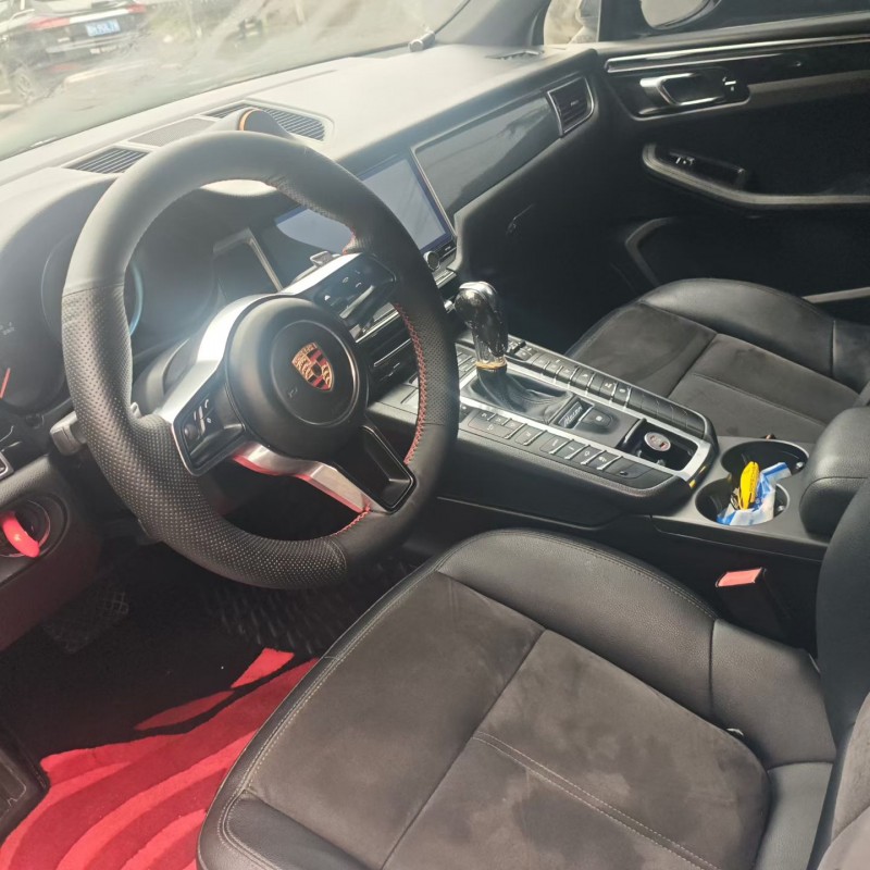 黔东南16年保时捷Macan5