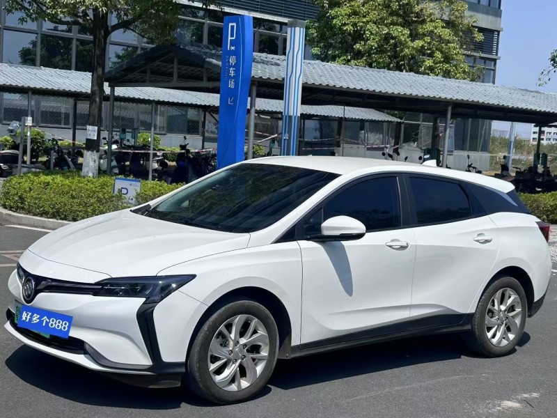 汕头24年别克微蓝6