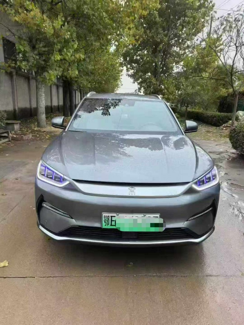 保定22年比亚迪宋新能源1