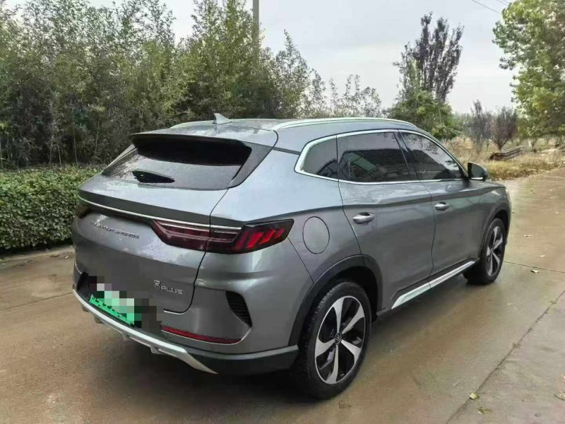 保定22年比亚迪宋新能源8