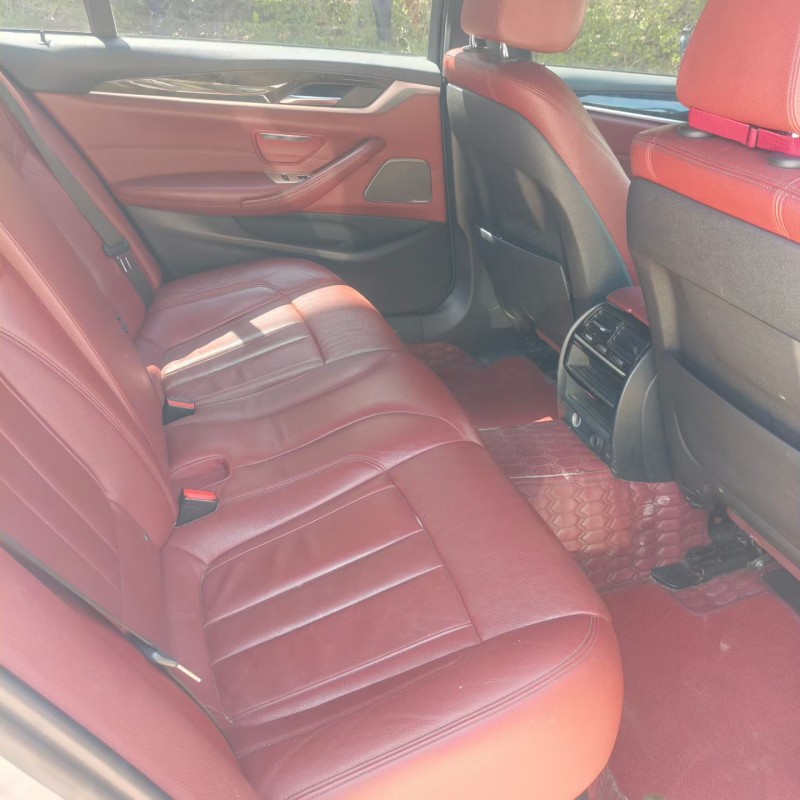 黔东南17年宝马5系4