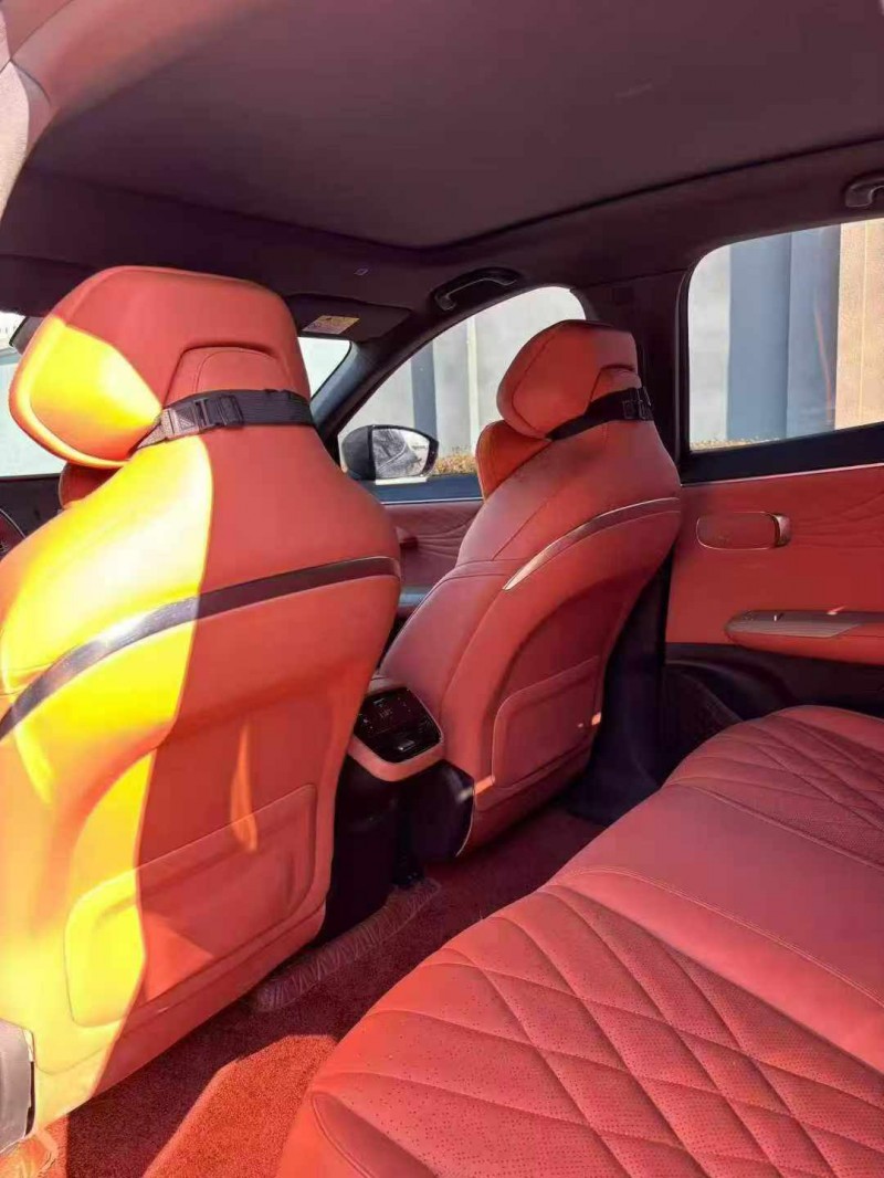 保定23年长安汽车深蓝5