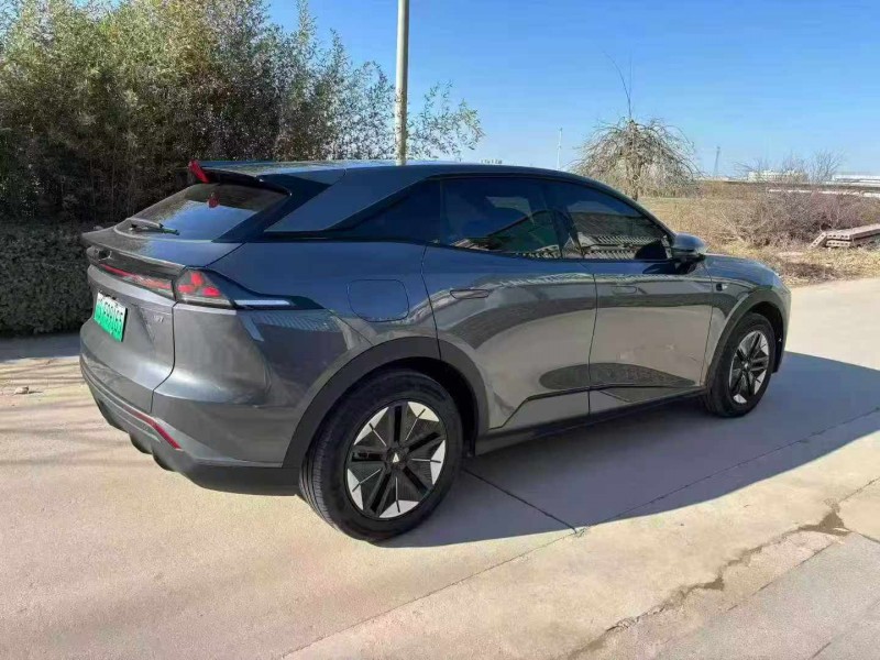 保定23年长安汽车深蓝8