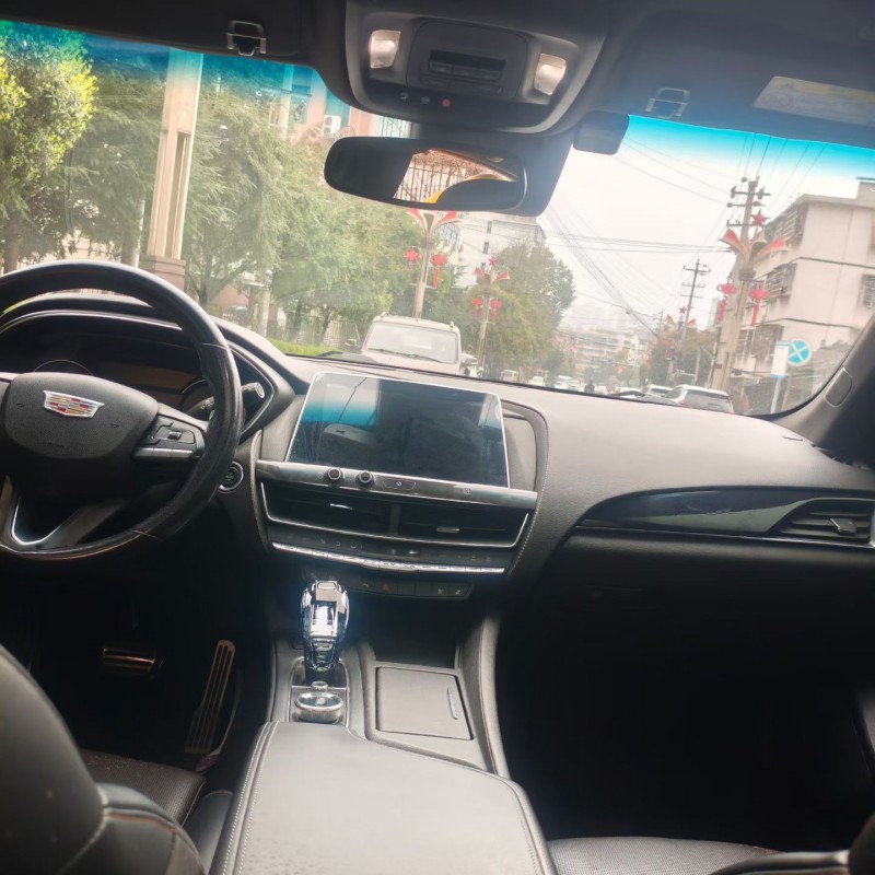 黔东南20年凯迪拉克CT54