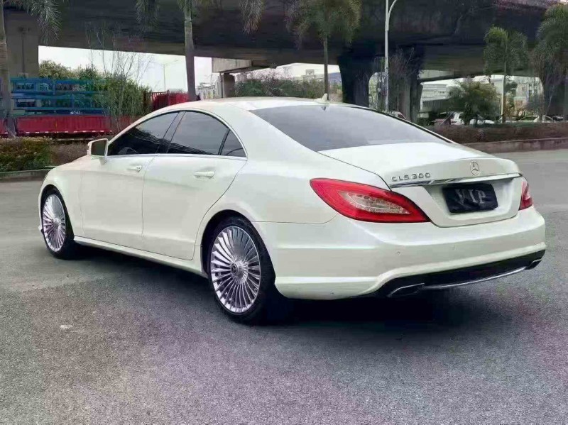 南平15年奔驰CLS7