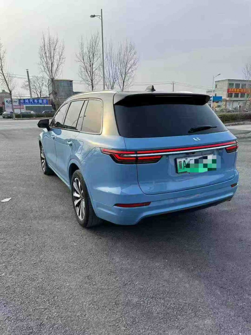 保定20年理想理想ONE8