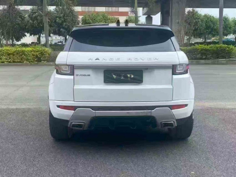 泉州18年路虎极光9