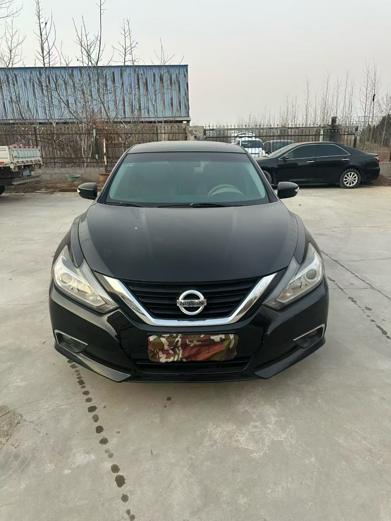 临沂17年日产天籁1