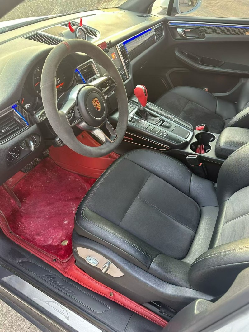 临沂17年保时捷Macan4