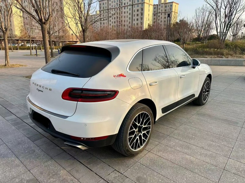 临沂17年保时捷Macan8