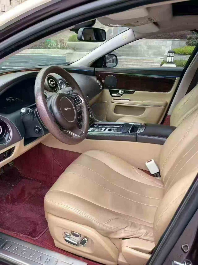 重庆12年捷豹XJL5