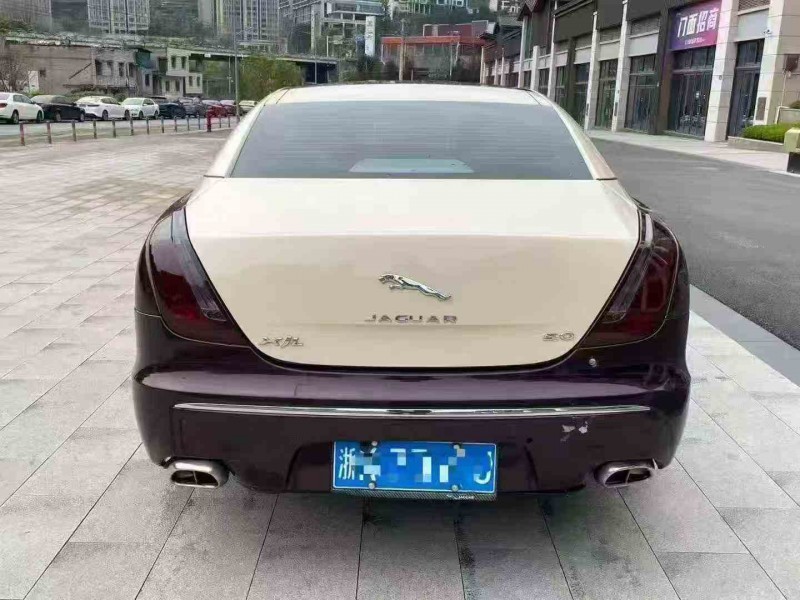 重庆12年捷豹XJL9