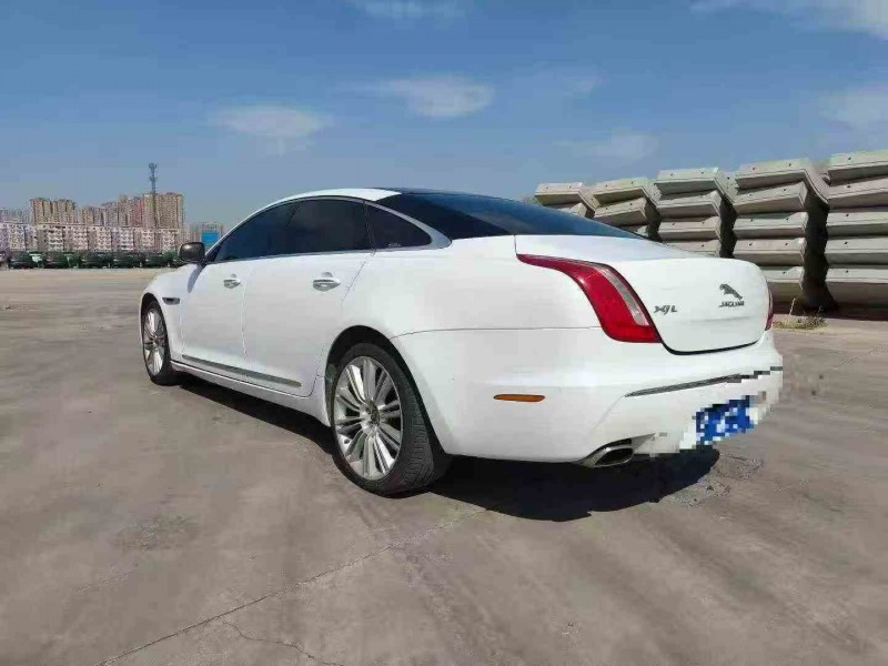 邵阳12年捷豹XJL7