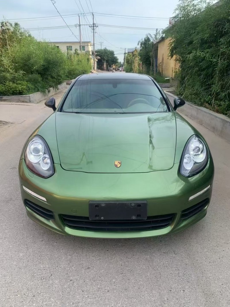 临沂12年保时捷帕拉梅拉1