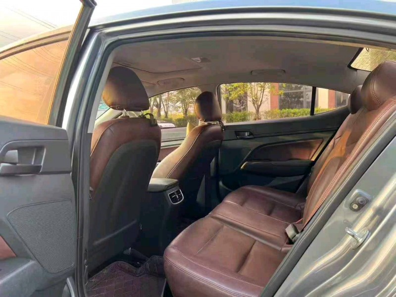 广州18年现代领动8