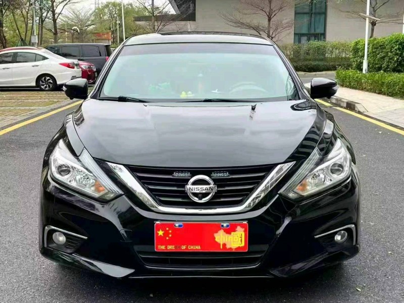 廣州17年日產天籟1