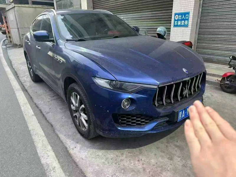 广州17年玛莎拉蒂Levante1