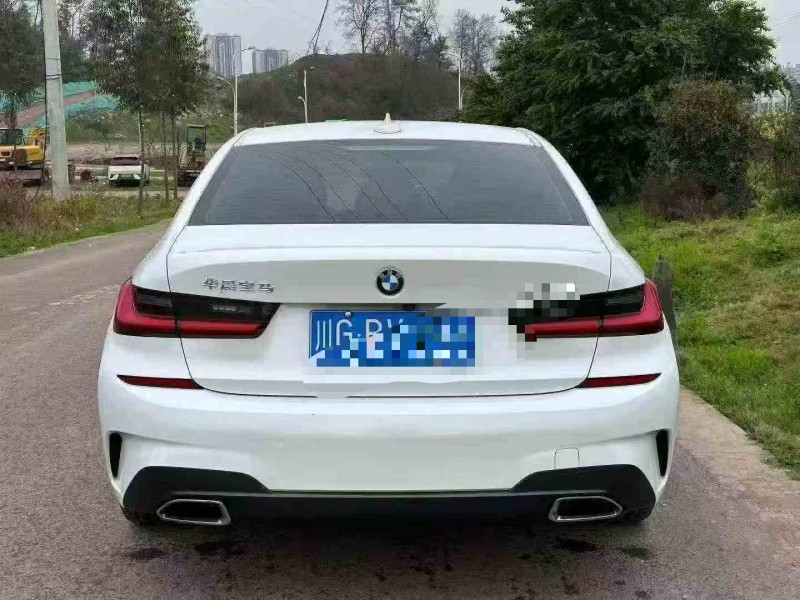 重庆20年宝马3系9