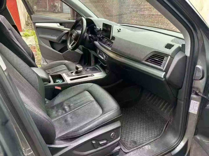 重庆20年奥迪Q56