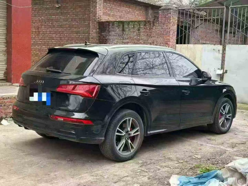 重庆20年奥迪Q58