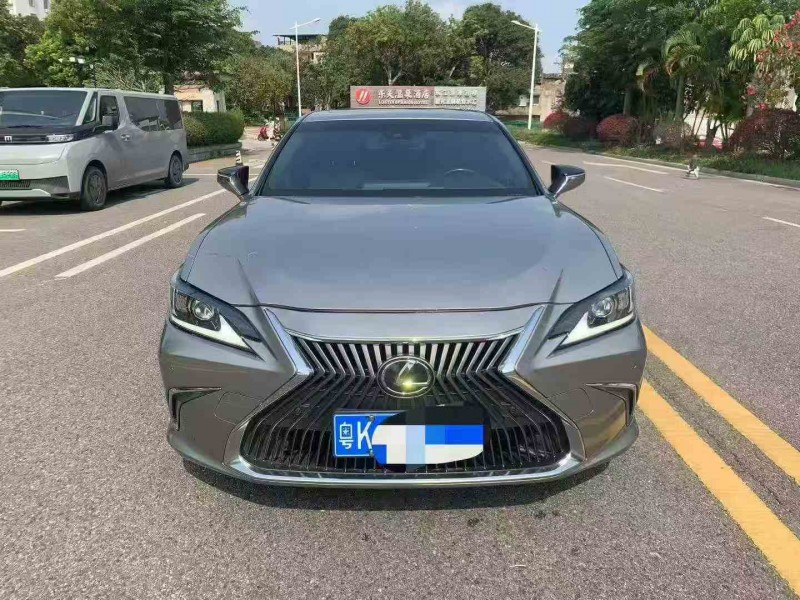梧州19年雷克萨斯ES1