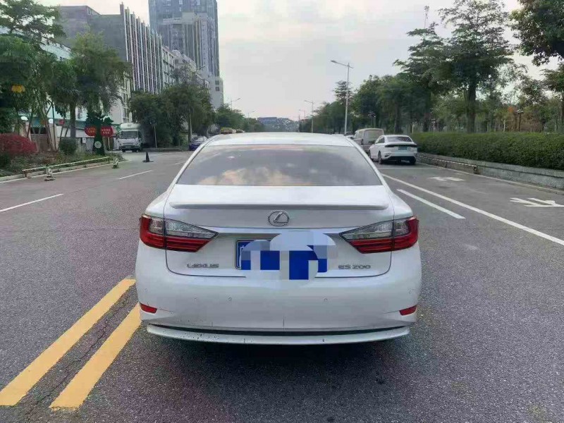 汕头17年雷克萨斯ES9