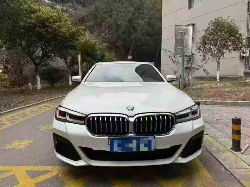 重庆22年宝马5系1