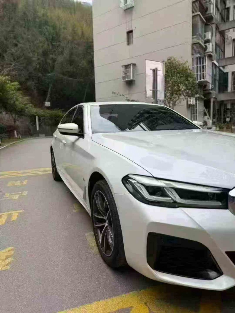 重庆22年宝马5系2