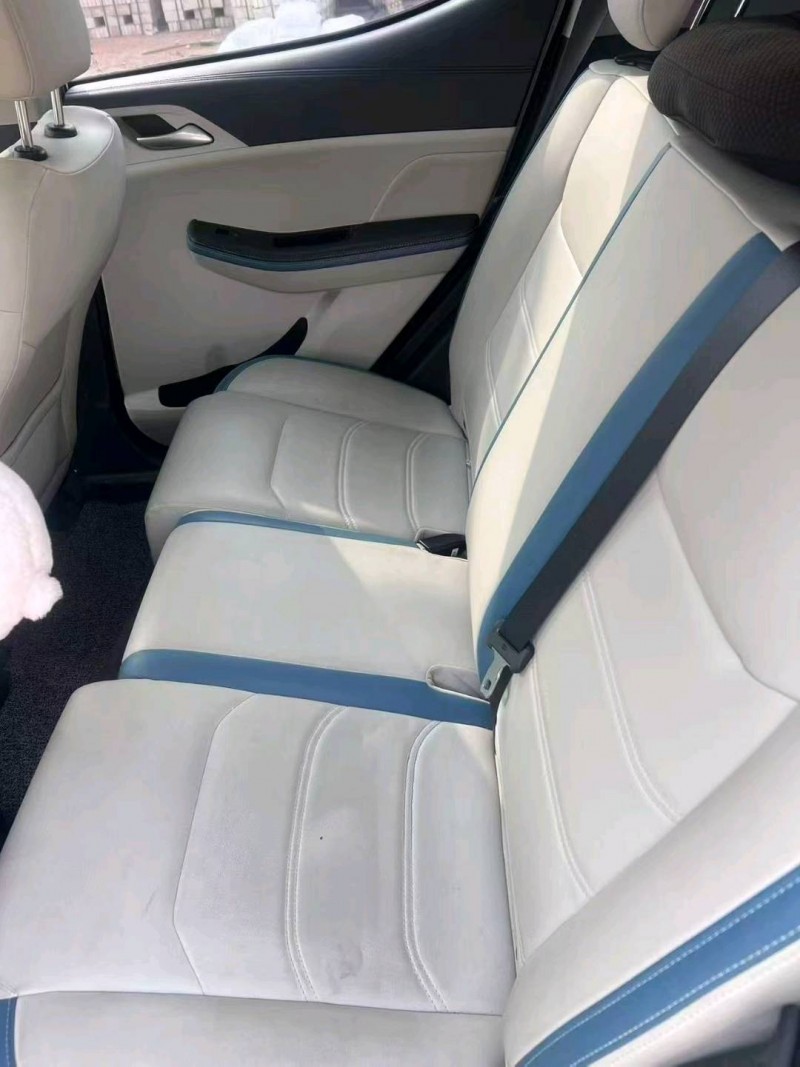 天津23年比亚迪元7