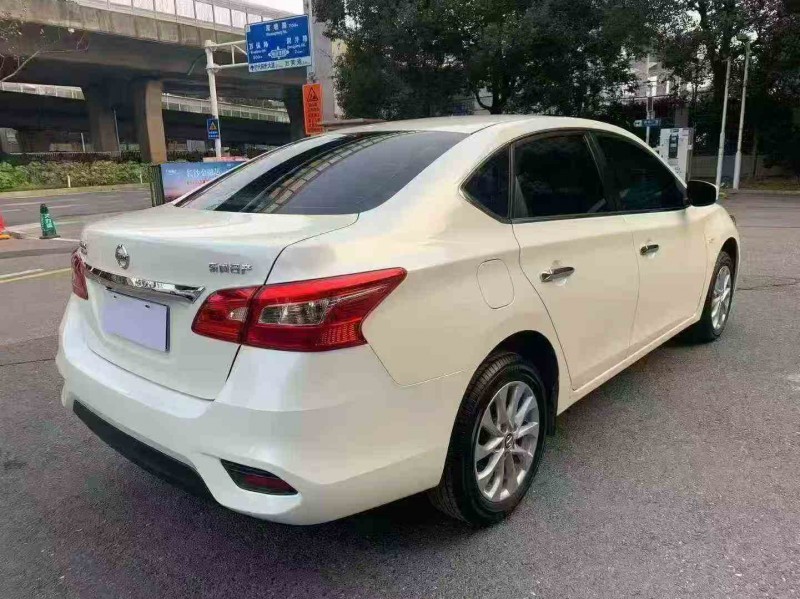 衡阳23年日产轩逸7