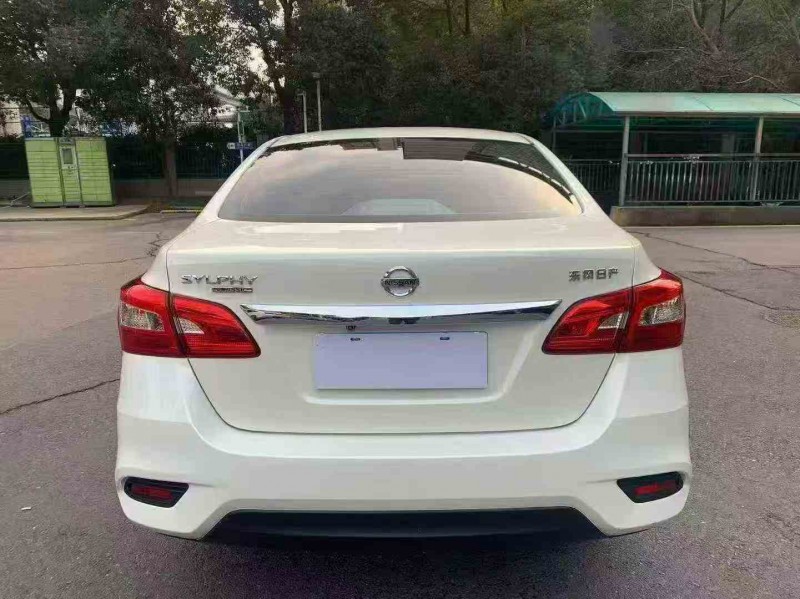 衡阳23年日产轩逸8