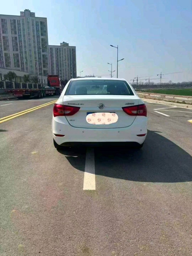 常州16年别克英朗7