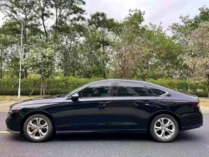 广州23年本田雅阁4