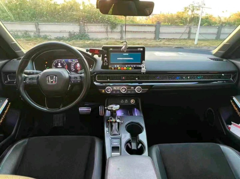 广州22年本田思域8