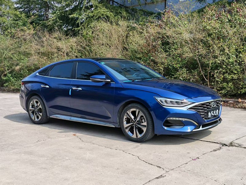 平頂山19年現代菲斯塔3