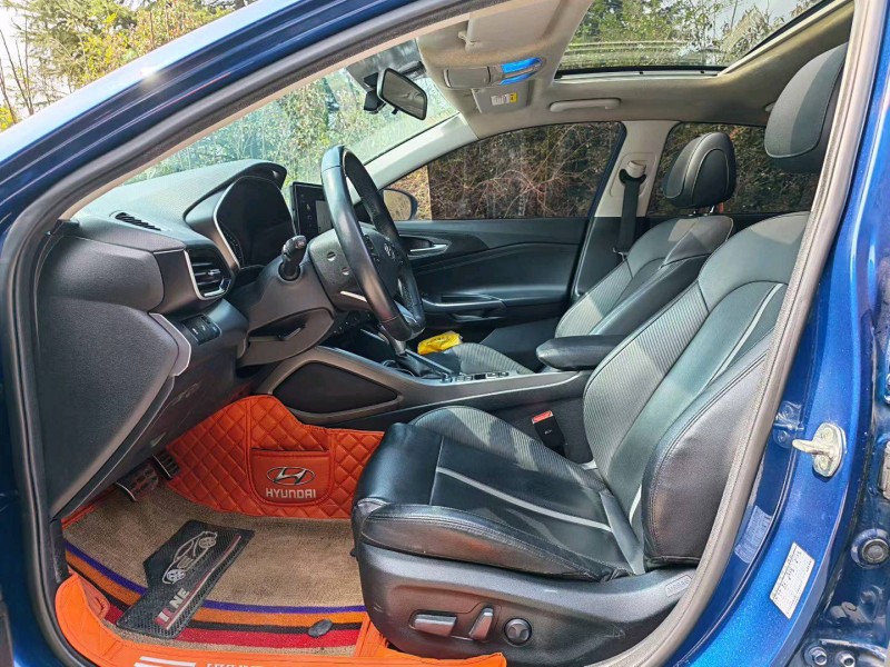 平頂山19年現代菲斯塔6