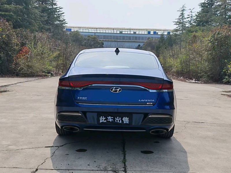 平頂山19年現代菲斯塔7