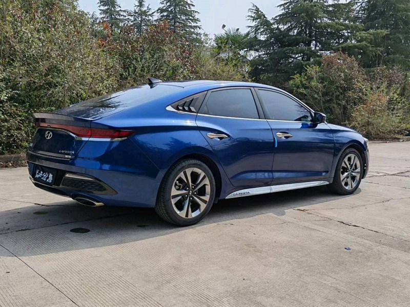 平頂山19年現代菲斯塔8