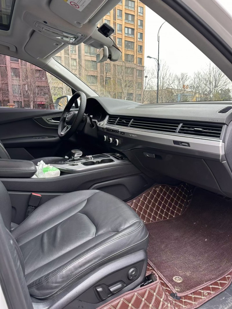 阜阳17年奥迪Q77