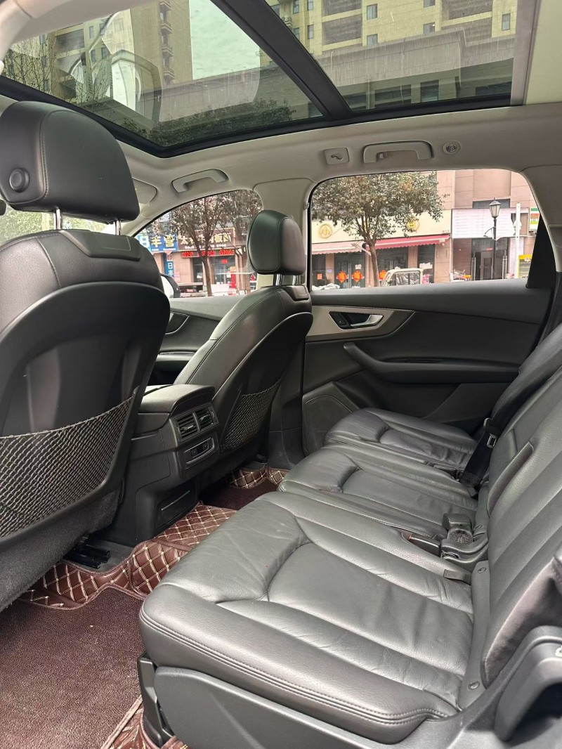 阜阳17年奥迪Q79