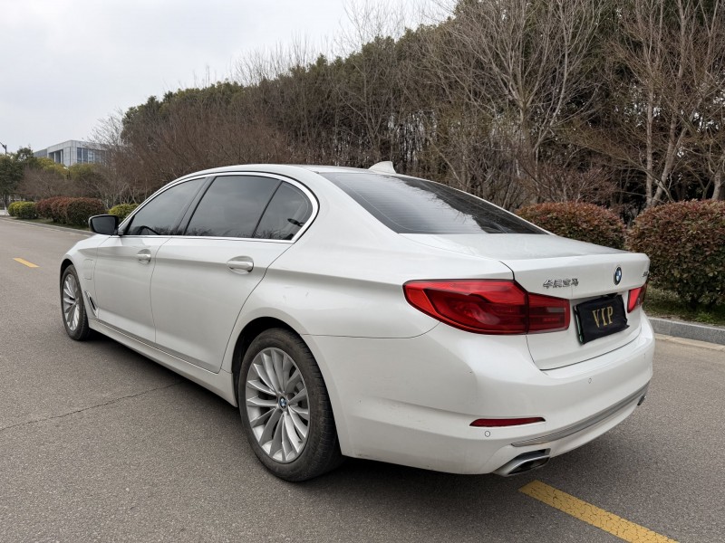 盐城20年宝马5系8