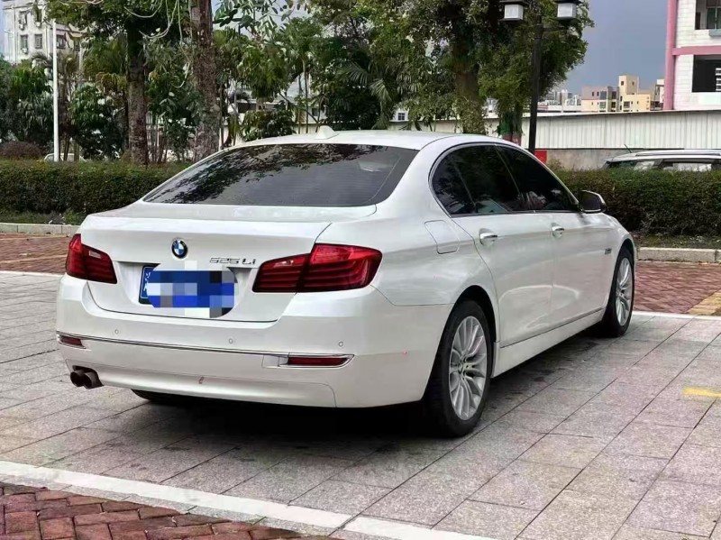 茂名16年宝马5系8