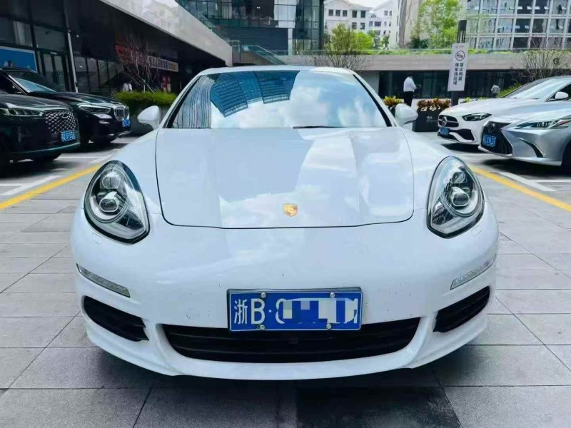 深圳16年保时捷帕拉梅拉1